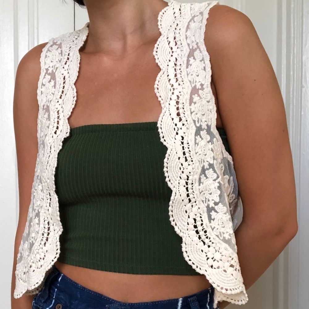 UO Kimchi Blue Lace Cropped Vest